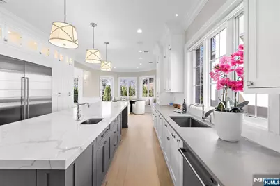 111 Demarest Avenue, Englewood Cliffs, NJ 07632 - Photo 5