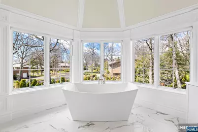 111 Demarest Avenue, Englewood Cliffs, NJ 07632 - Photo 13