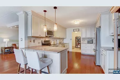 250 Gorge Road 28D #28D, Cliffside Park, NJ 07010 - Photo 9