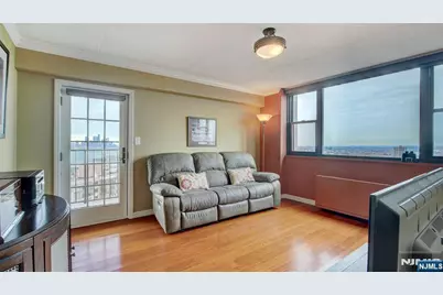 250 Gorge Road 28D #28D, Cliffside Park, NJ 07010 - Photo 19