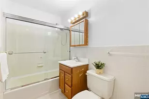 6 Colonial Dr 6A, Little Falls Township, NJ 07424 - Photo 17