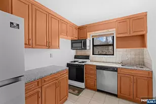 6 Colonial Dr 6A, Little Falls Township, NJ 07424 - Photo 11