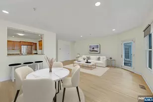 118 The Promenade, Edgewater, NJ 07020 - Photo 3