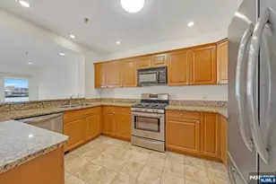 118 The Promenade, Edgewater, NJ 07020 - Photo 11
