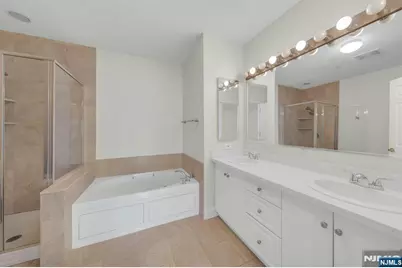 118 The Promenade, Edgewater, NJ 07020 - Photo 15