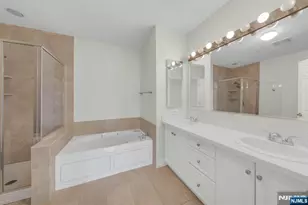 118 The Promenade, Edgewater, NJ 07020 - Photo 15