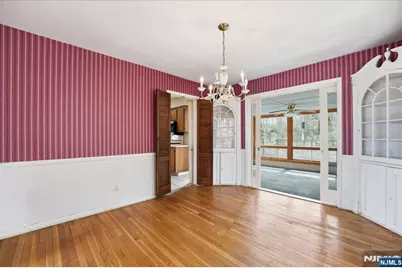 548 Covington Place, Wyckoff Township, NJ 07481 - Photo 7