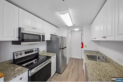 100 Old Palisade Road 2209 #2209, Fort Lee, NJ 07024 - Photo 13