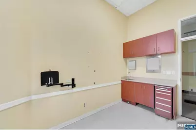 1530 Palisades Avenue Lobby Level #Lobby Level, Fort Lee, NJ 07024 - Photo 13