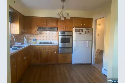 111 Prospect 2 #2, Lodi, NJ 07644 - Photo 11