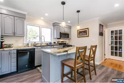 23 Lois Avenue, Clifton, NJ 07014 - Photo 9