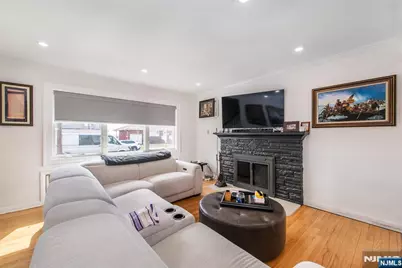 23 Lois Avenue, Clifton, NJ 07014 - Photo 3