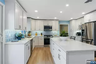 42-08 Cosgrove Ct, Fair Lawn, NJ 07410 - Photo 23