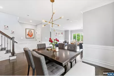 391 Lincoln Avenue, Cliffside Park, NJ 07010 - Photo 11