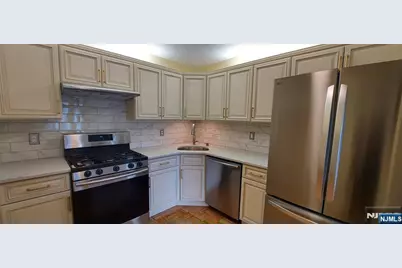 871 Juniper Way, Mahwah, NJ 07430 - Photo 1