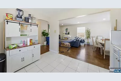 56 Lentz Avenue, Newark, NJ 07105 - Photo 31