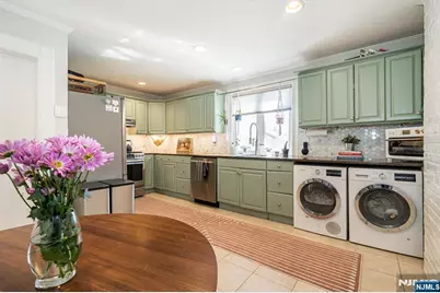 41 Montague Place C0002 #C0002, Montclair, NJ 07042 - Photo 25