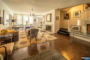 130 Kensington Dr, Fort Lee, NJ 07024 - Photo 9