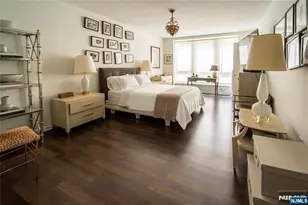 130 Kensington Dr, Fort Lee, NJ 07024 - Photo 21