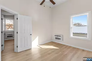 129 Main St, Bloomingdale, NJ 07403 - Photo 19