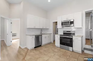 129 Main St, Bloomingdale, NJ 07403 - Photo 7