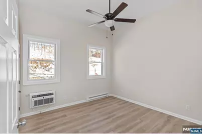 129 Main Street, Bloomingdale, NJ 07403 - Photo 15