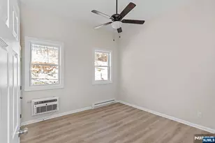 129 Main St, Bloomingdale, NJ 07403 - Photo 15