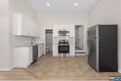 129 Main Street, Bloomingdale, NJ 07403 - Photo 1