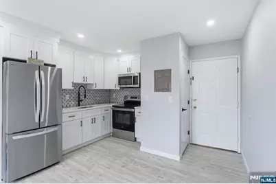 9 Vreeland Street 2F #2F, Hackensack, NJ 07601 - Photo 7