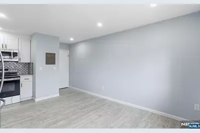 9 Vreeland Street 2F #2F, Hackensack, NJ 07601 - Photo 9