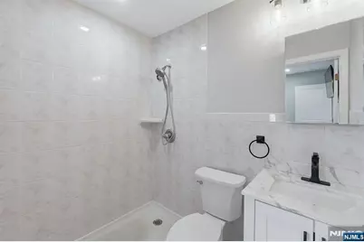 9 Vreeland Street 2F #2F, Hackensack, NJ 07601 - Photo 11