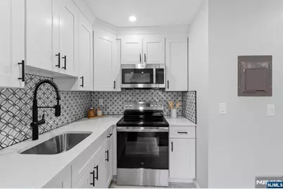 9 Vreeland Street 2F #2F, Hackensack, NJ 07601 - Photo 3