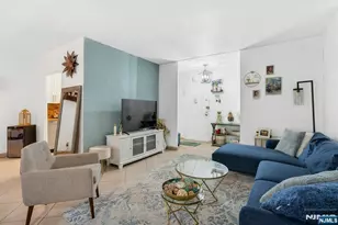 1375 River Lg, Edgewater, NJ 07020 - Photo 5