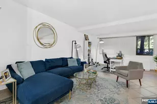 1375 River Lg, Edgewater, NJ 07020 - Photo 3