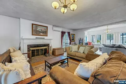 401 Wearimus Road, Ho Ho Kus, NJ 07423 - Photo 27