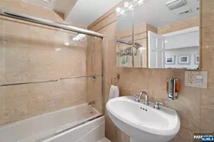 413 Adams St, Hoboken, NJ 07030 - Photo 29