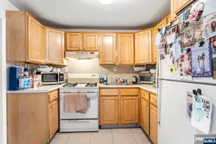 413 Adams St, Hoboken, NJ 07030 - Photo 9
