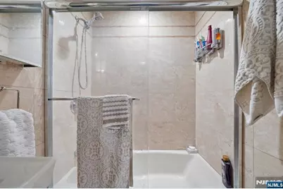 413 Adams Street, Hoboken, NJ 07030 - Photo 33
