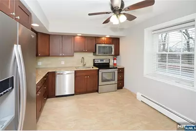 21-31 Ridge Road D15 #D15, Ridgewood, NJ 07450 - Photo 3