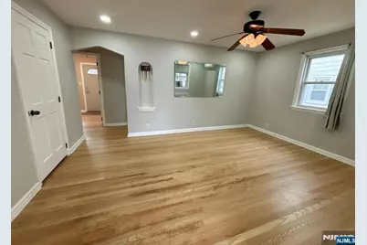 9-04 5th Street 4 #4, Fair Lawn, NJ 07410 - Photo 5