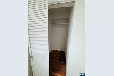 23 Valley Place, Edgewater, NJ 07020 - Photo 7