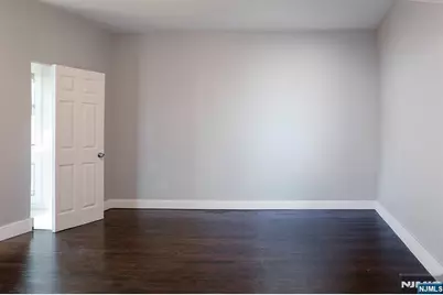 52 Smith Street, Newark, NJ 07106 - Photo 5