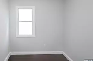 52 Smith St, Newark, NJ 07106 - Photo 11