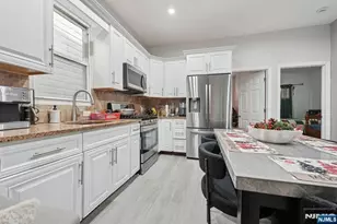 717 16th St, Union City, NJ 07087 - Photo 7