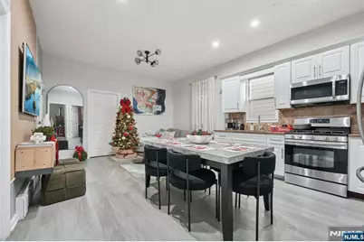 717 16th Street, Union City, NJ 07087 - Photo 5