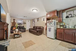 717 16th St, Union City, NJ 07087 - Photo 23