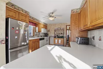21 Park Place, Kearny, NJ 07032 - Photo 25