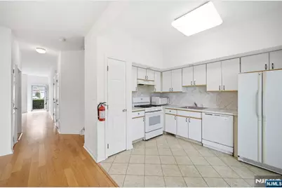 118 Cambridge Drive 1067 #1067, Nutley, NJ 07110 - Photo 11