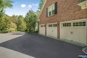 31 Forest Dr, Millburn, NJ 07078 - Photo 11