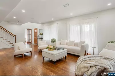 8 Dean, Rutherford, NJ 07070 - Photo 5